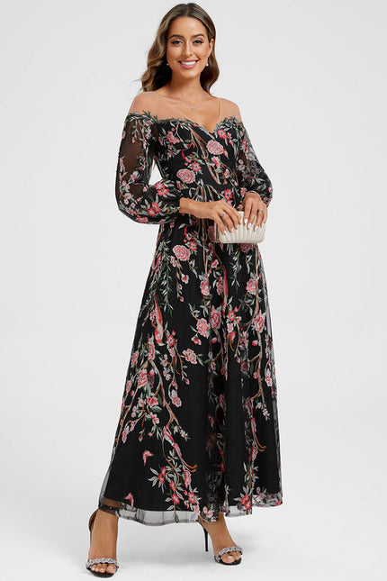 Robe Noire Et Accessoires - gallery 1