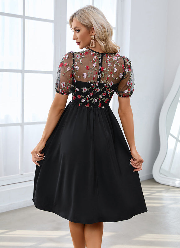 Robe Noir Broderie Anglaise - gallery 4