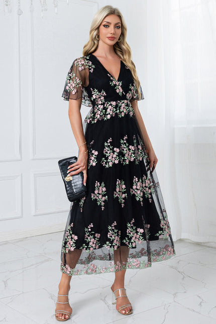 Robe Noire Broderie - gallery 4