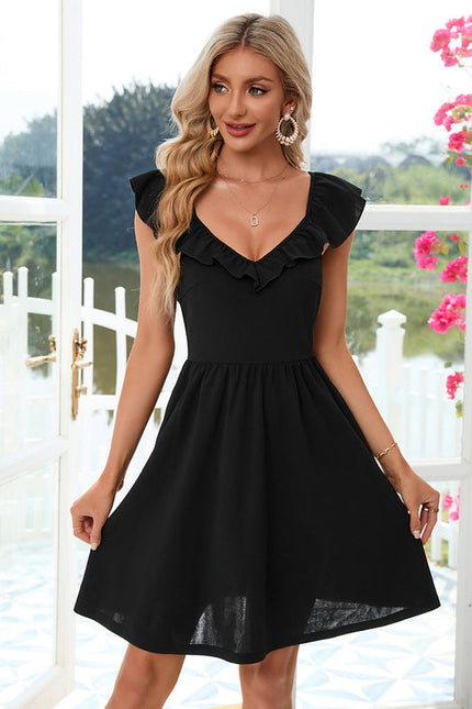 Robe Noire Chic À Volants Légers - gallery 1