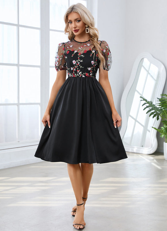 Robe Noir Broderie Anglaise - gallery 2