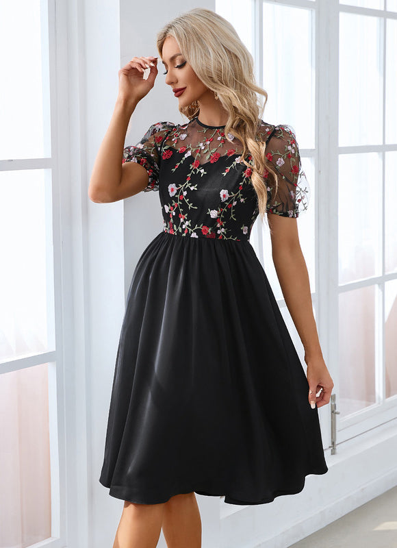 Robe Noir Broderie Anglaise - gallery 5