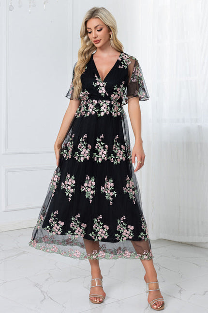 Robe Noire Broderie - gallery 6