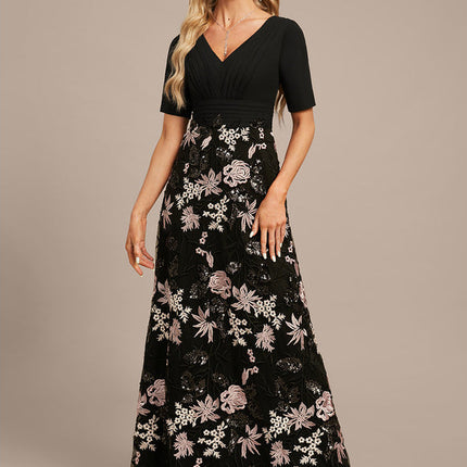 Robe Trapèze Florale Élégante Noire