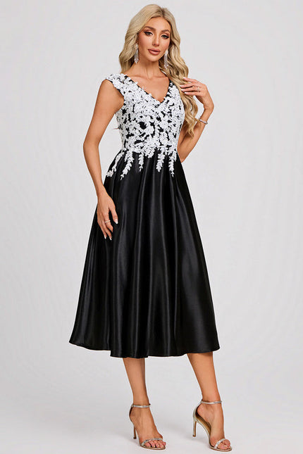 Robe Noire Chic À Broderie - gallery 3