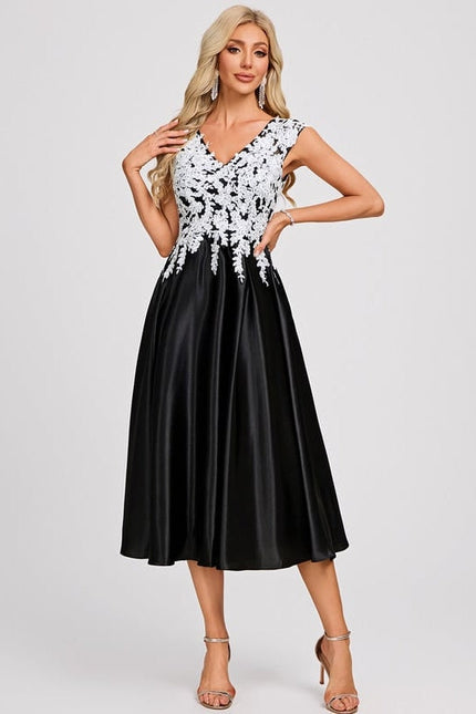 Robe Noire Chic À Broderie