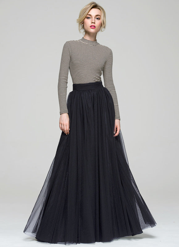 Robe Trapèze Noire En Tulle - gallery 5