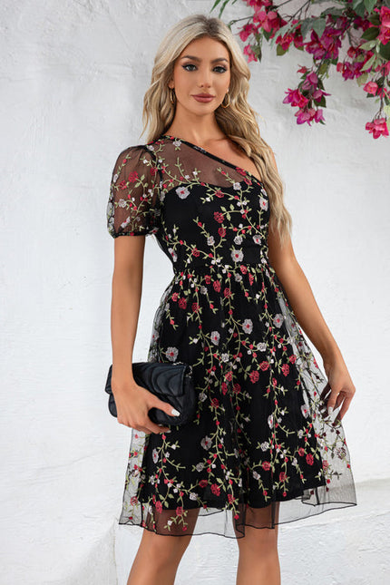 Robe Asymétrique Brodée Florale Chic - gallery 3