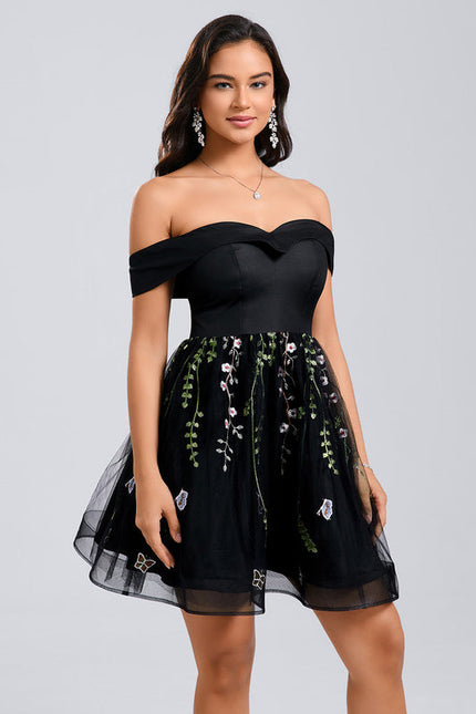 Robe Noire Tulle Brodé - gallery 2