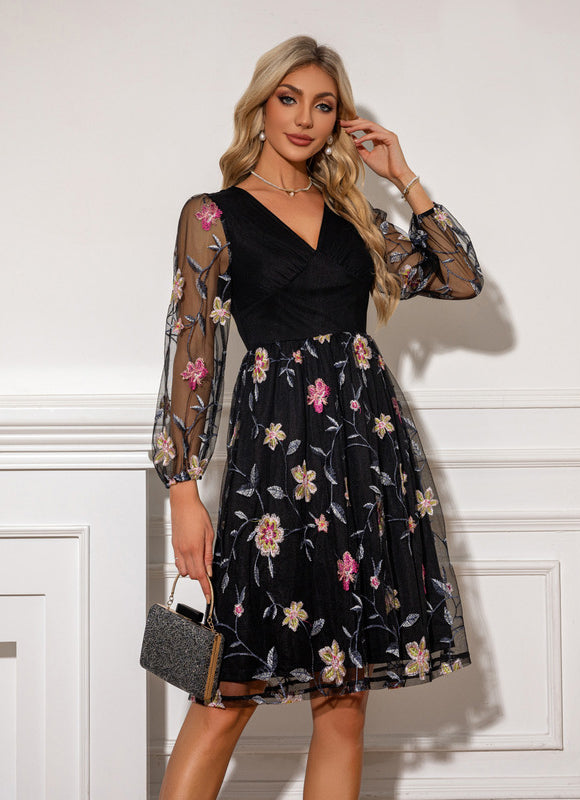 Robe Noire Broderie - gallery 6