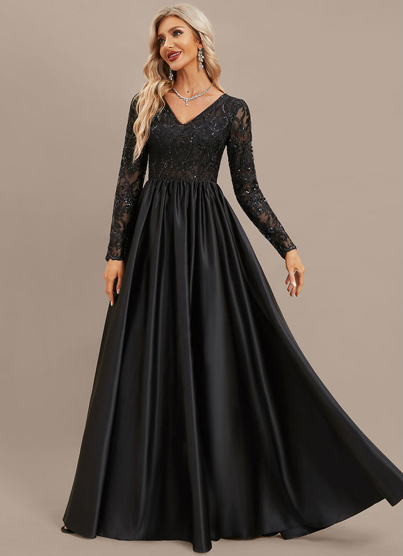 Robe Noire Luxe Satinée Élégante - gallery 4