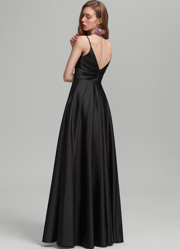 Robe Noire Luxe Satinée Fendue - gallery 2