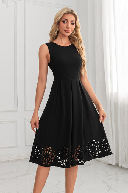 Robe Noire Avec Dentelle Décorative - gallery 1