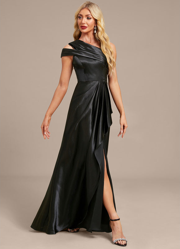 Robe Noire Epaule Dénudée
