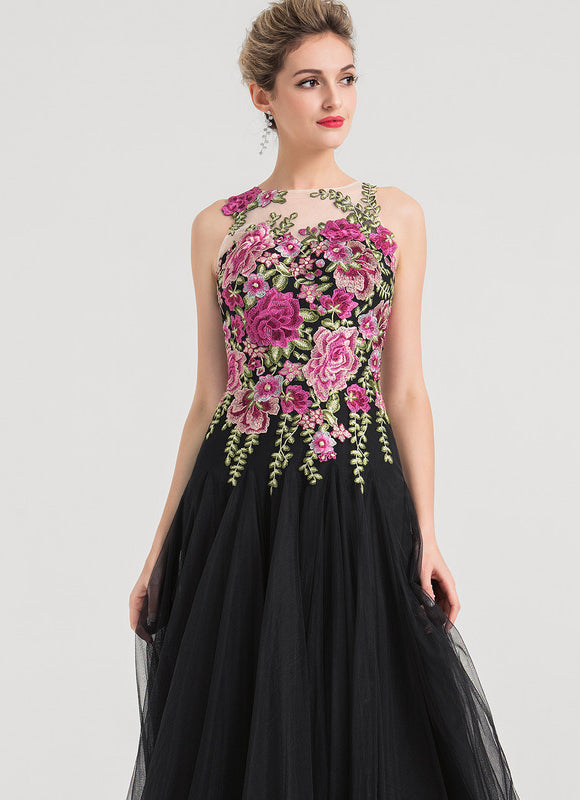 Robe Trapèze En Tulle Noir - gallery 1