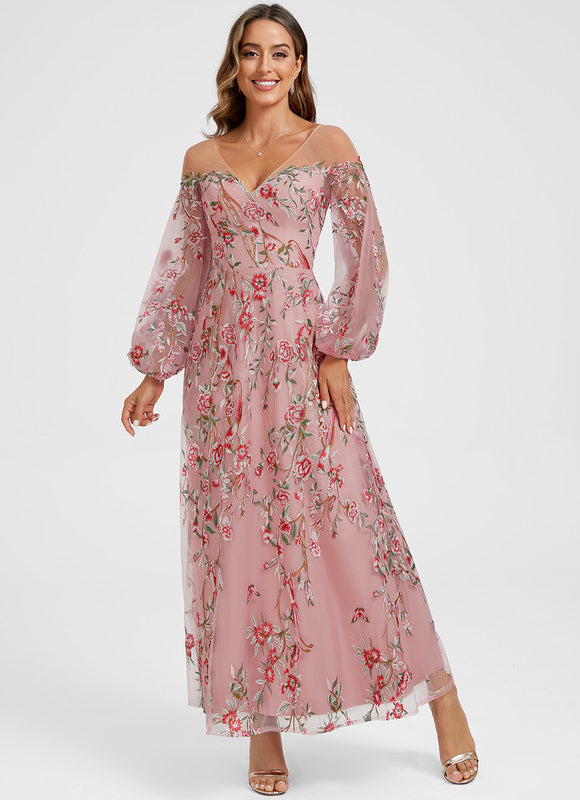 Robe Noire Et Accessoires - gallery 9