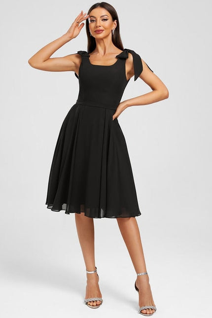 Robe Noire Chic À Nœuds