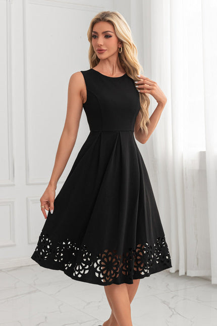 Robe Noire Avec Dentelle Décorative - gallery 3