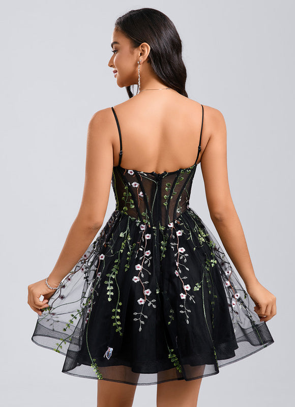 Robe Noire À Fleurs Brodées - gallery 4