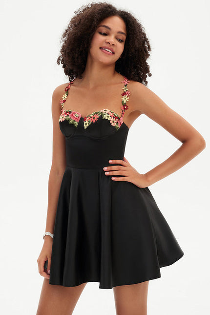 Robe Noire Luxe Brodée - gallery 6