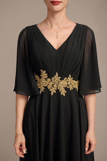Robe Noire Luxe À Appliques Dorées - gallery 7