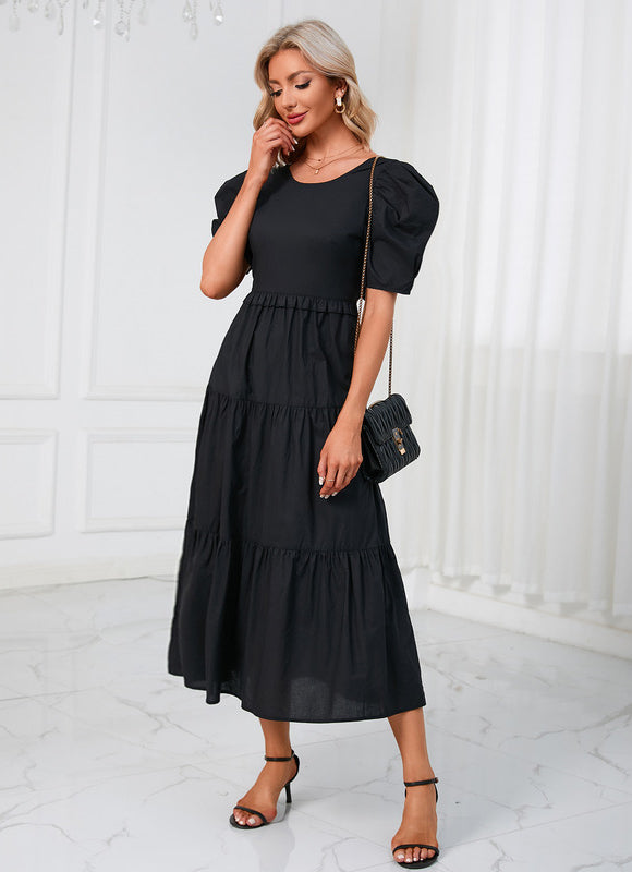 Robe Noire Plissée Élégante