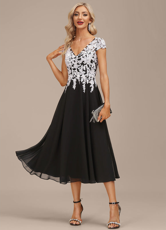 Robe Trapèze Chic À Broderies Blanches