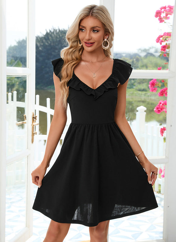 Robe Noire Chic À Volants Légers - gallery 1