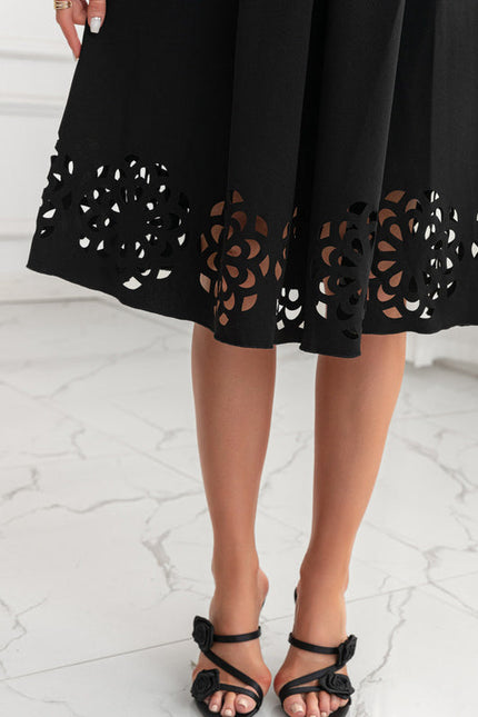 Robe Noire Avec Dentelle Décorative - gallery 5