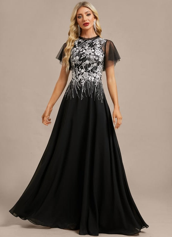 Robe Trapèze Élégante À Manches.