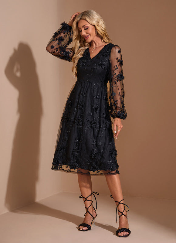Robe Tunique Noire en Dentelle Ajourée. Taille 38 - Vêtements Robe Tunique Noire en Dentelle Ajourée. Taille 38 - Vêtements