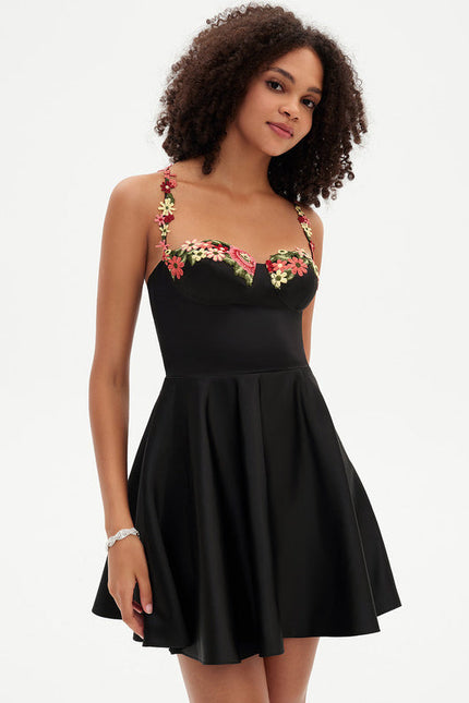 Robe Noire Luxe Brodée - gallery 3