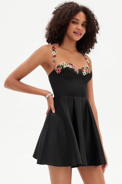 Robe Noire Luxe Brodée - gallery 1