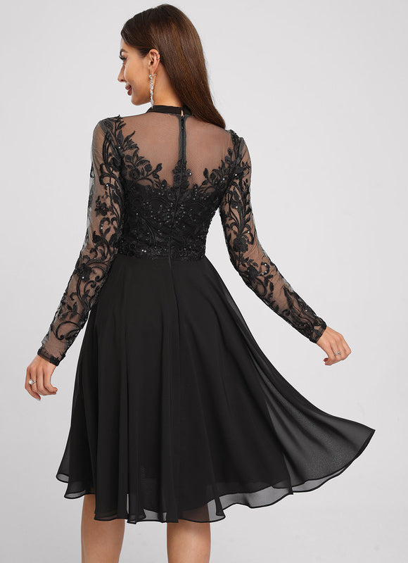 Robe Noire Luxe Dentelle Manches Longues - gallery 1