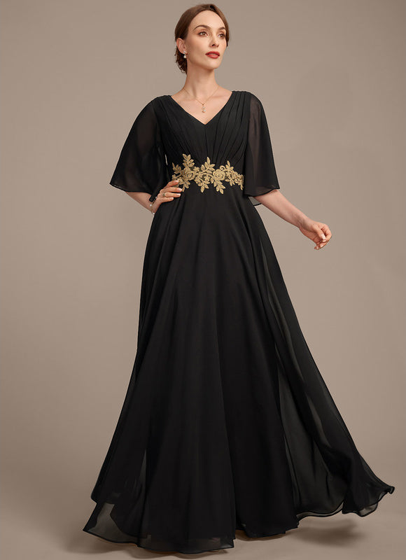 Robe Noire Luxe À Appliques Dorées