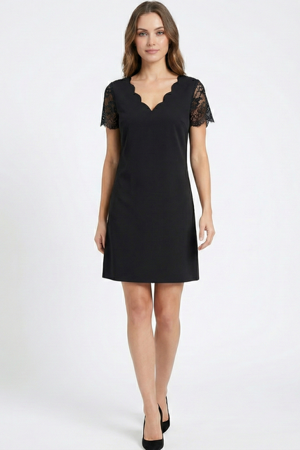 Robe Chic Dentelle Et Volants