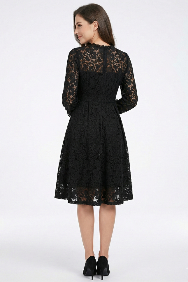 Robe Noire Luxe Dentelle Manches Longues