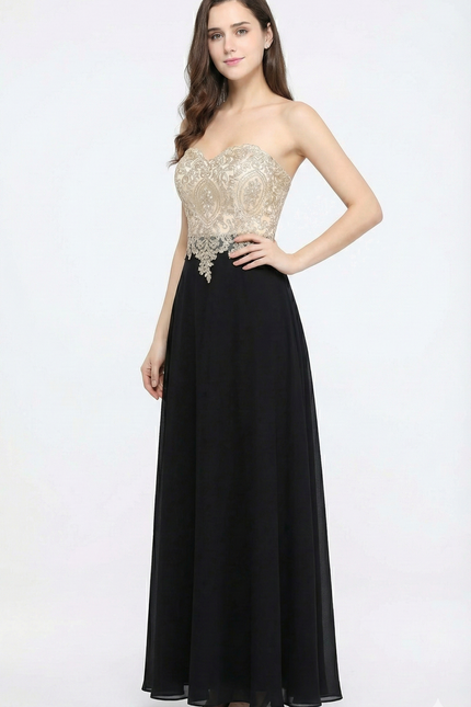 Robe Noire Luxe À Broderies Dorées