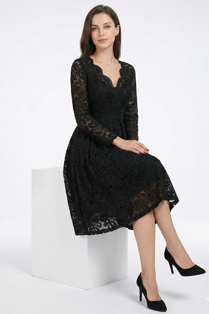 Robe Noire Luxe Dentelle Manches Longues