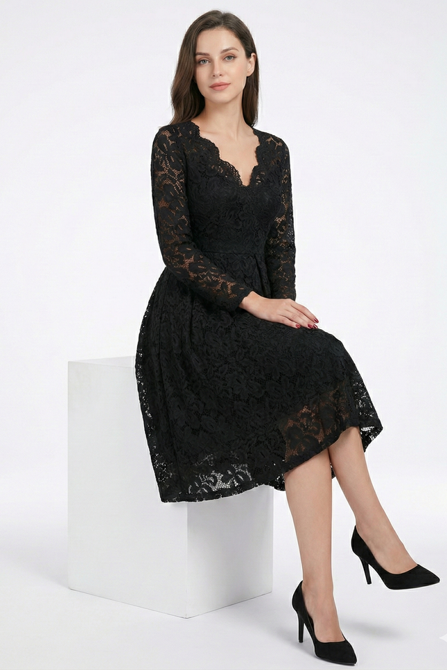 Robe Noire Luxe Dentelle Manches Longues