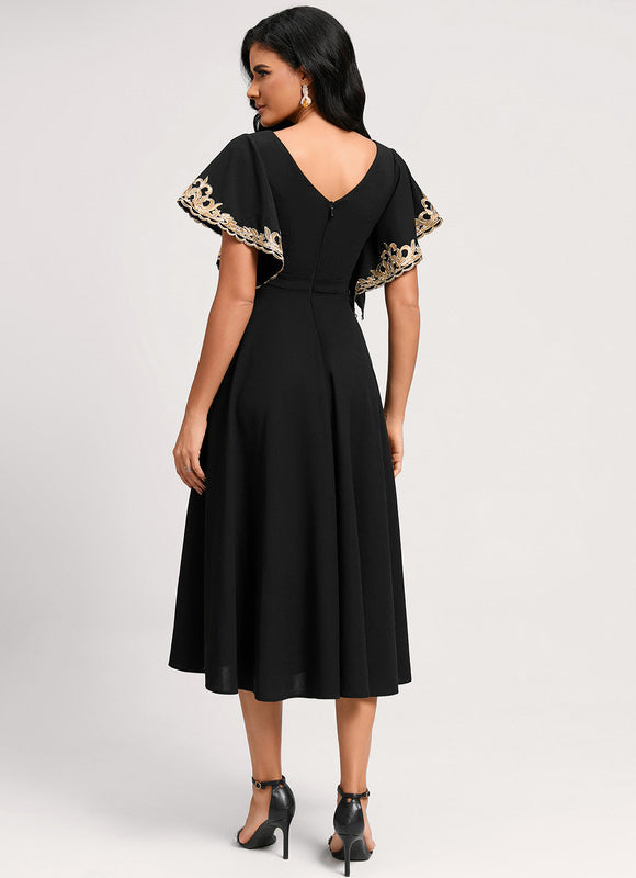 Robe Trapèze Chic À Appliques Dorées - gallery 2