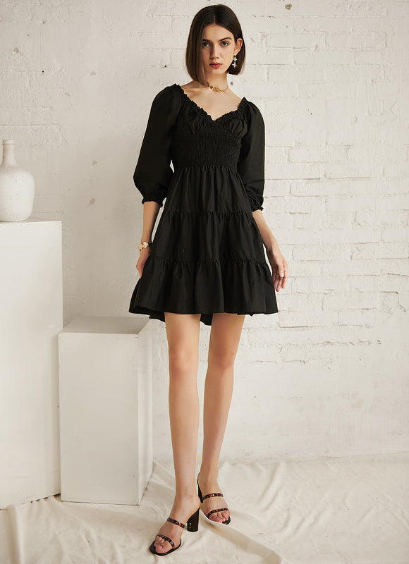 Robe Noire À Volants Mini Chic