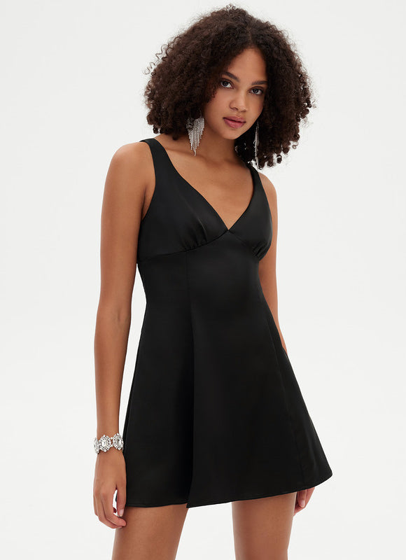 Robe Noire Chic À Bretelles - gallery 2