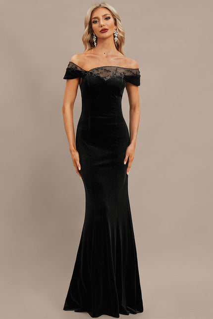 Robe Noire Luxe Velours Élégante - gallery 5