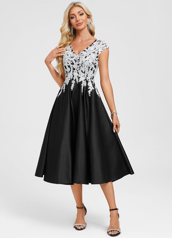 Robe Noire Décolleté Plongeant - gallery 1