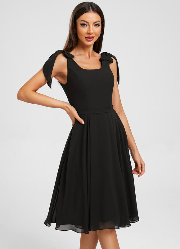 Robe Noire Chic À Nœuds - gallery 4