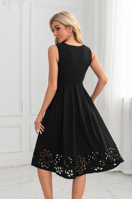 Robe Noire Avec Dentelle Décorative - gallery 4