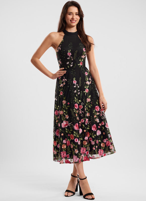 Robe Trapèze Florale Noire - gallery 1