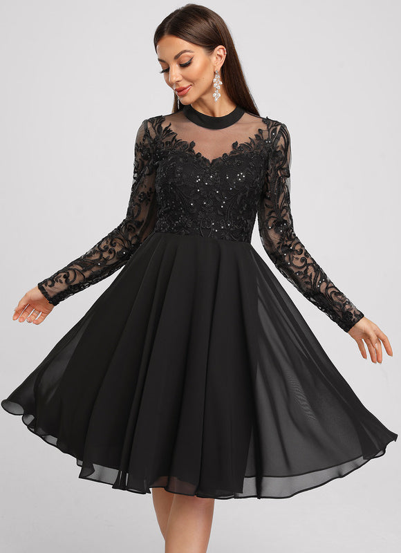 Robe Noire Luxe Dentelle Manches Longues - gallery 4