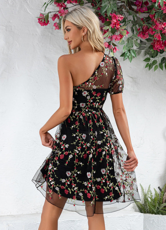 Robe Asymétrique Brodée Florale Chic - gallery 2